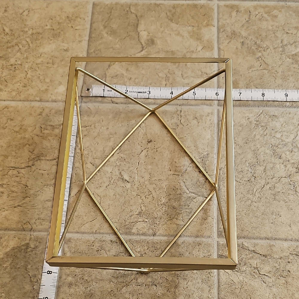 Gold Geometric Metal Frame 6"x8" (Missing Glass)